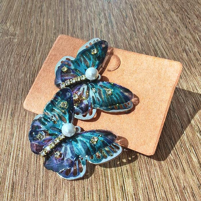 ブルーパピヨン・パールピアス