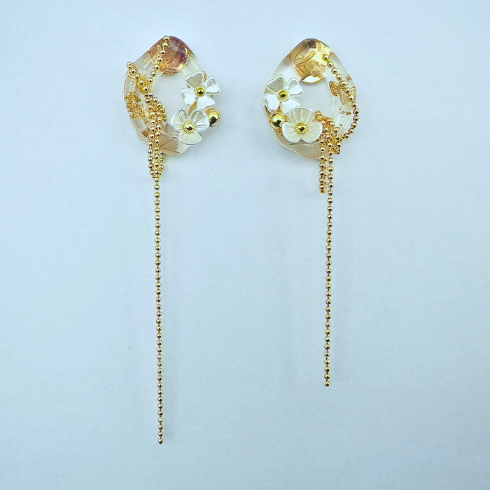 クリアフラワーチェーンピアス