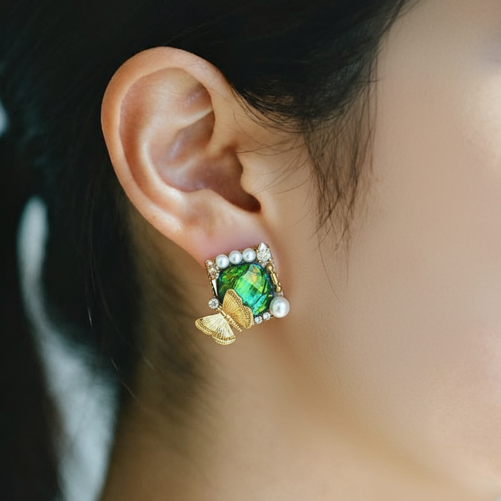 オーロラバタフライ・ビジューピアス