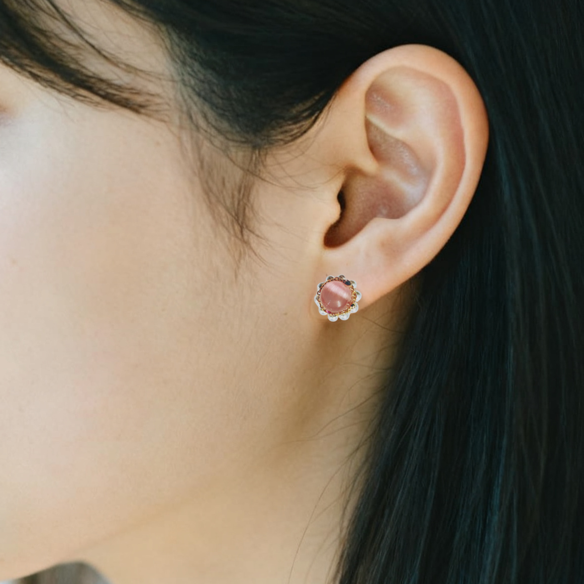 ピンクパールクラウンピアス