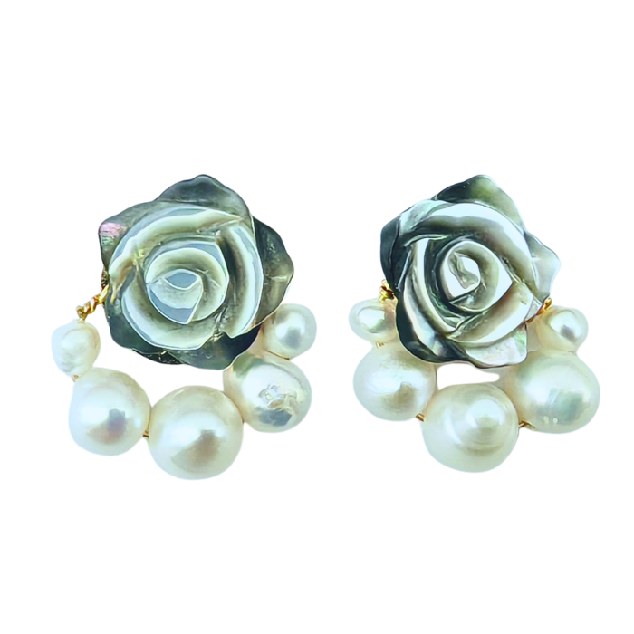 シェルローズ＆パールイヤリング