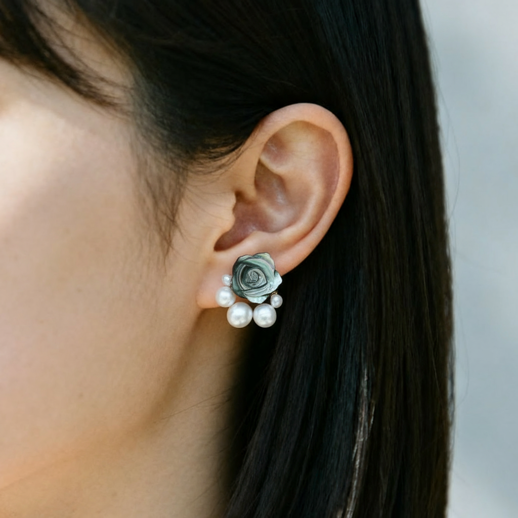 シェルローズ＆パールイヤリング