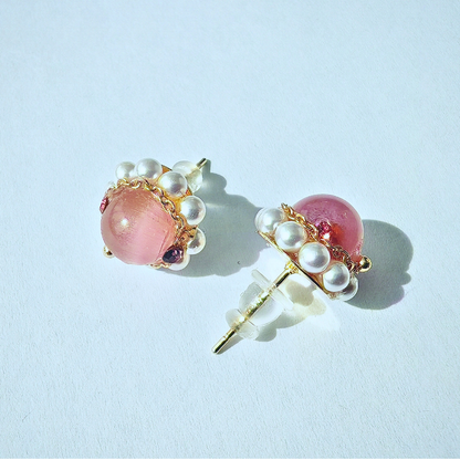 ピンクパールクラウンピアス