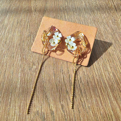 クリアフラワーチェーンピアス