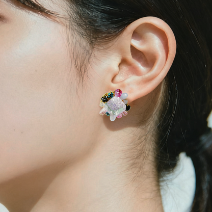 カラフルスクエアビジューピアス